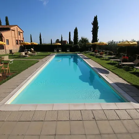 Near Trasimeno With Pool *