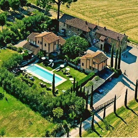 펜션 Near Trasimeno With Pool